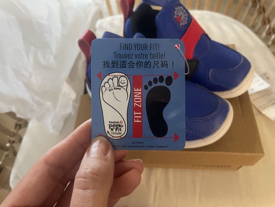 Buciki buty wsuwane adidasy Reebok 23,5 13cm