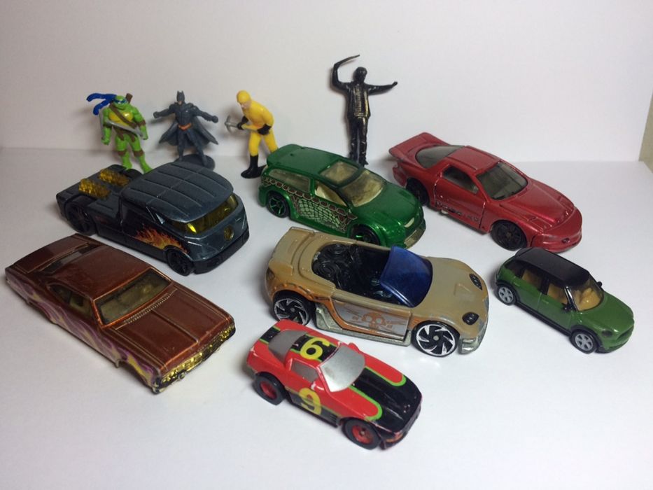 Hotwheels фігурки та micromashine