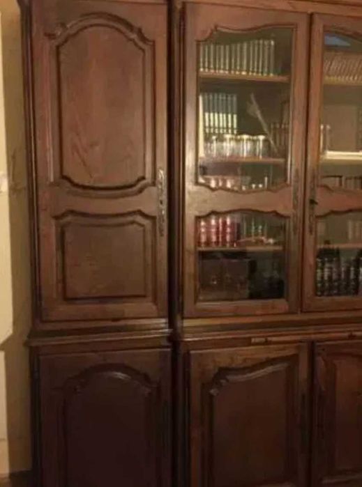 Móvel Simples em Carvalho Maravilhoso