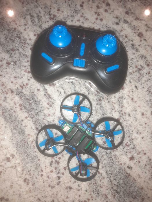 DRON dla dziecka RC JJRC H36 mini 2.4GHz 4CH 6 axis; zdalnie sterowany; oświetlenie LED