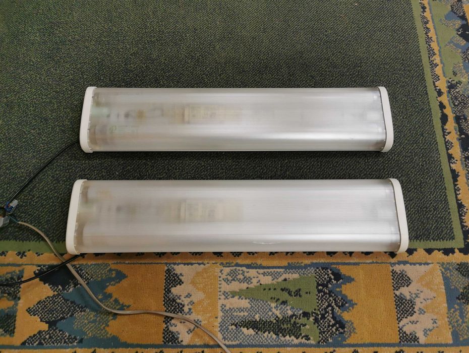 2 Oprawy świetlówkowe z kloszem 2x18w do garażu/piwnicy z świetlówkami