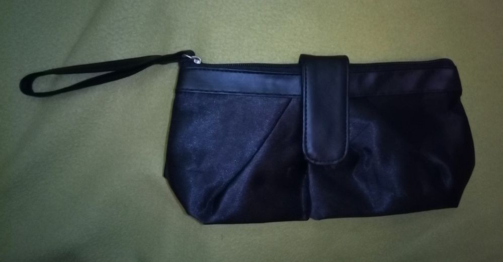 Elegancka  kosmetyczka/kopertówka