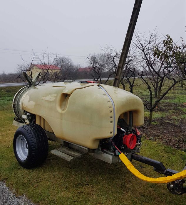 Opryskiwacz Sadowniczy Carrarospray 2200L 2 wentylatory