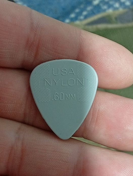 Palheta Jim Dunlop USA Nylon 60MM para guitarra eléctrica