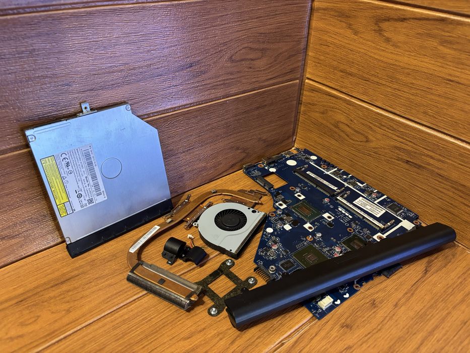 Acer E1-570G по запчатинам