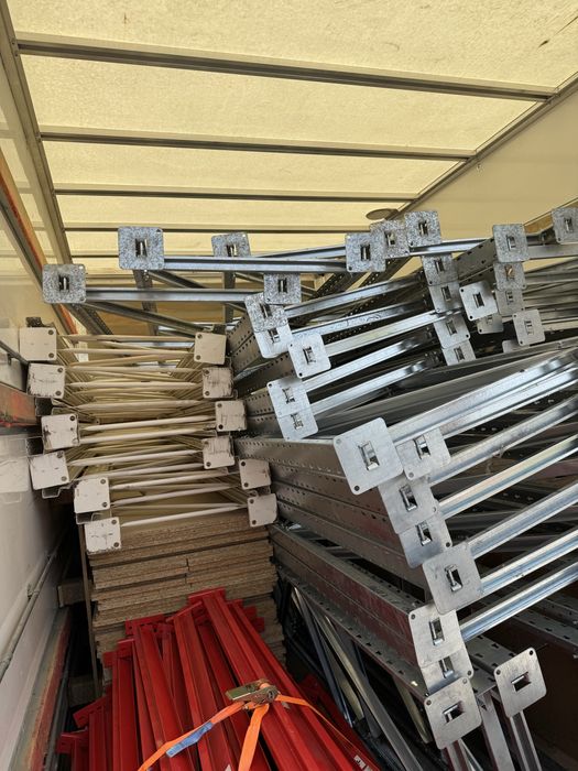 Стелажі металеві Б/У, поличні стелажі б.в., вживані стелажі / палетні