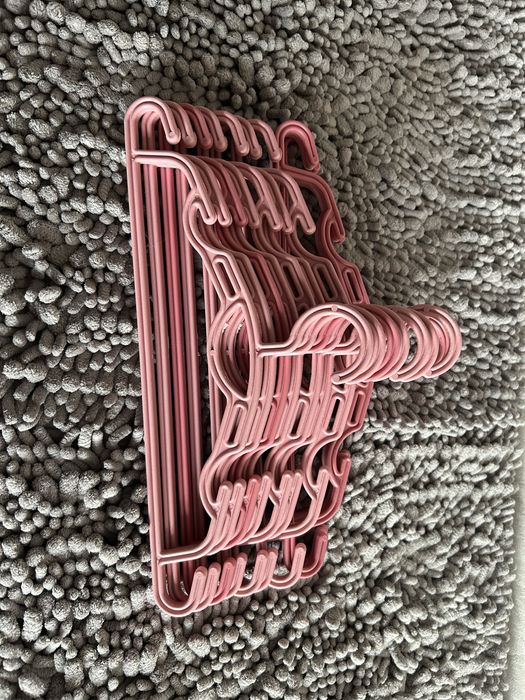 Продам дитячі вішалки