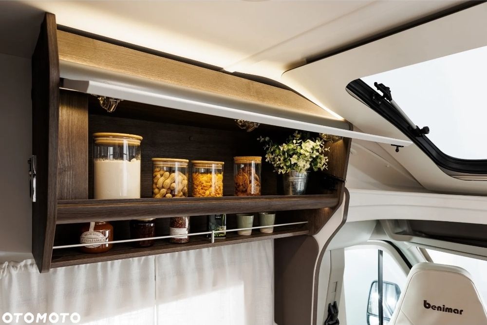 Kamper 4 osobowy wypożyczalnia  wynajem benimar yrtero 861