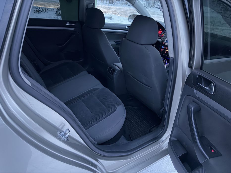 Volkswagen Гольф 5 Автомат 2л Дизель