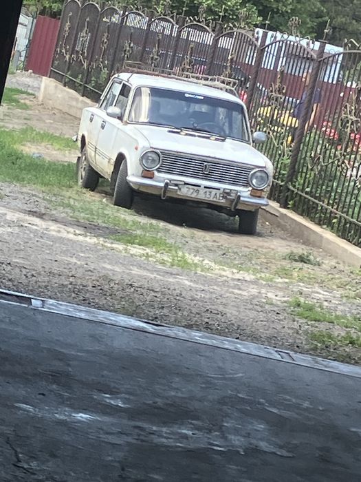 Продам ваз 21013