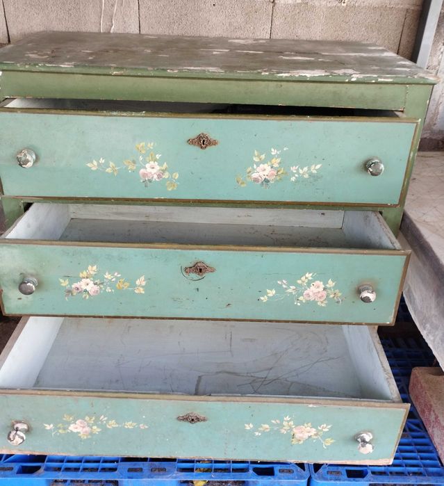 Cómoda antiga em pinho, estilo Neoclássico/Biedermeier