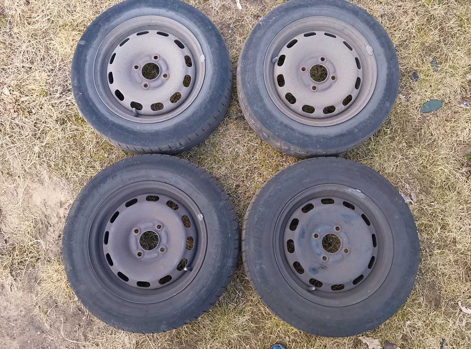 felgi  z oponami ford fiesta