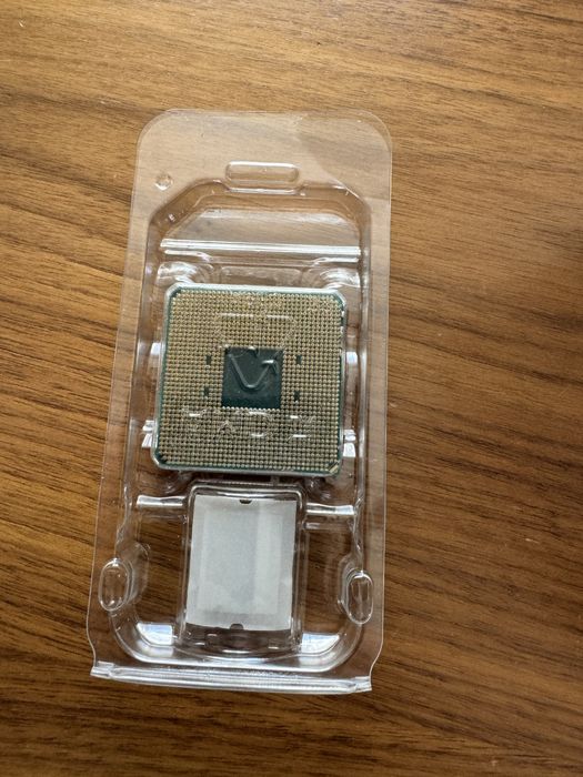 Procesor AMD RYZEN 5 2600