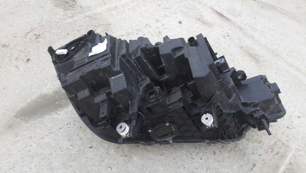 BMW X7 Фара 63119852947  63117933317