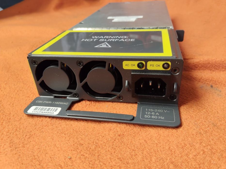 Zasilacz serwerowy Delta Electronics model DPST-1150AB A .