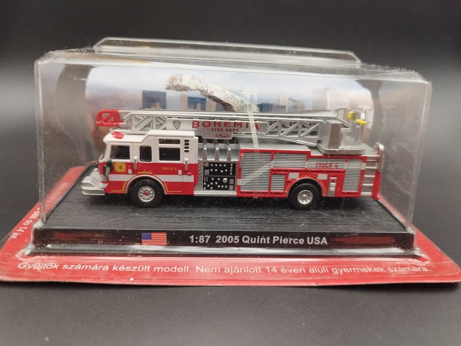 AmerCom H0 1:87 2005 Quint Pierce USA Bohemia Fire DEPT Straż pożarna