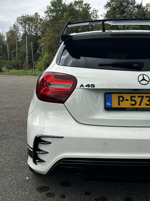 Mercedes Benz A45 Amg