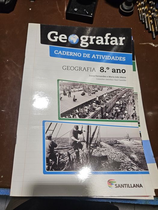 Livros escolares 8°ANO