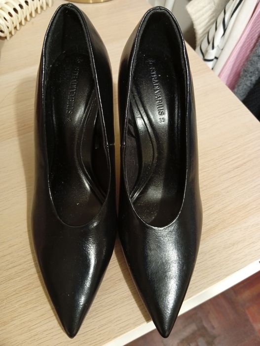 Sapatos Stradivarius 35