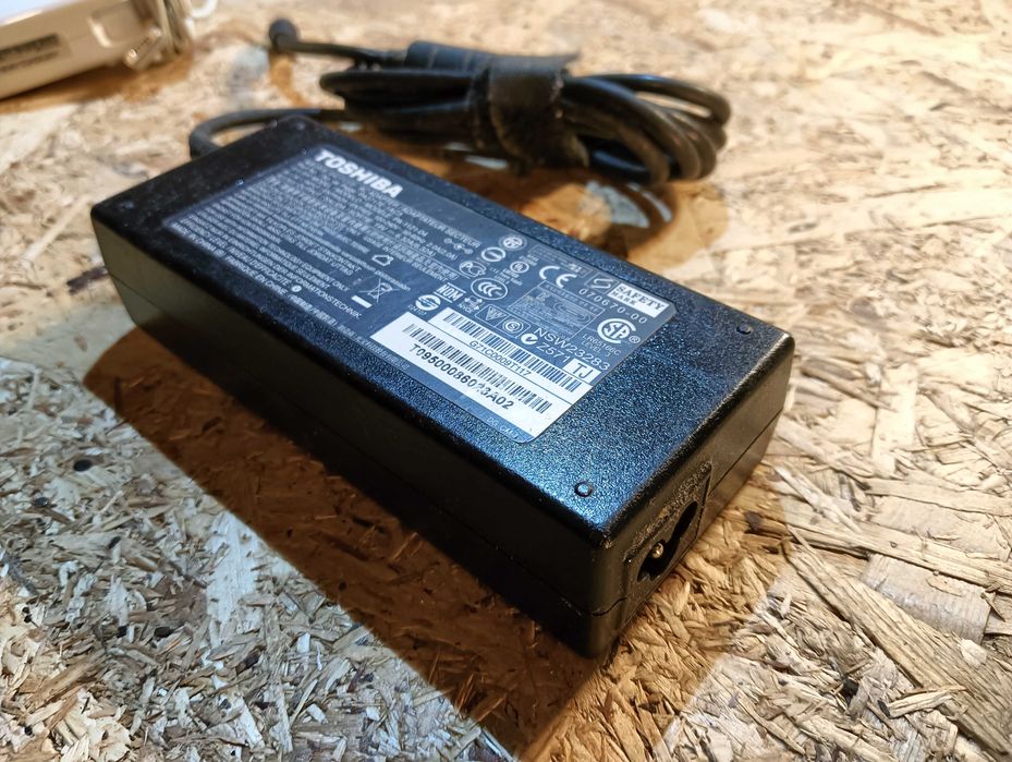 Lote de fontes de alimentação de servidor e portátil