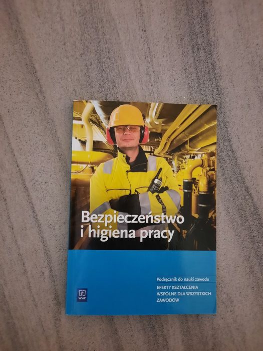 Książki technikum Ponad słowami Poznać przeszłoś Oblicza geografi BHP