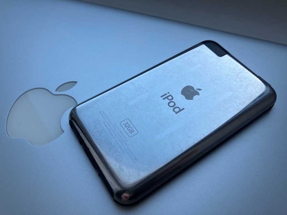 Apple iPod Touch 1-gen 32 Gb / Нова батарея 50 г.музики \ ЦАП Wolfson