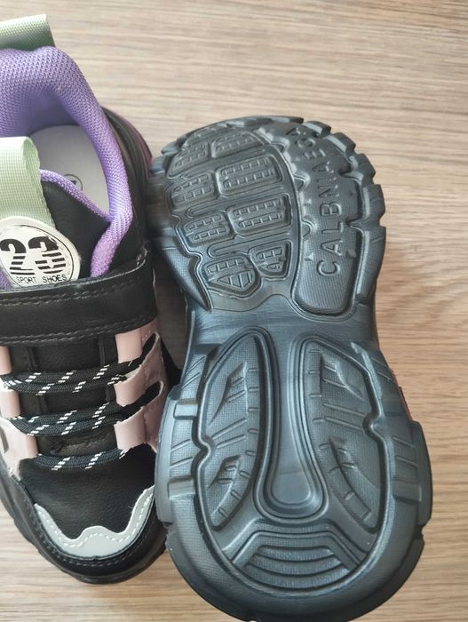 Нові кросівки,кеди на дівчинку 29 розмір 19 см