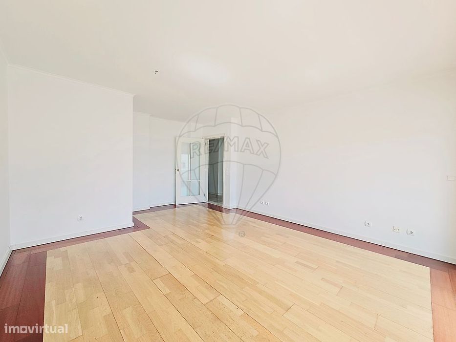 Apartamento T1 para arrendamento