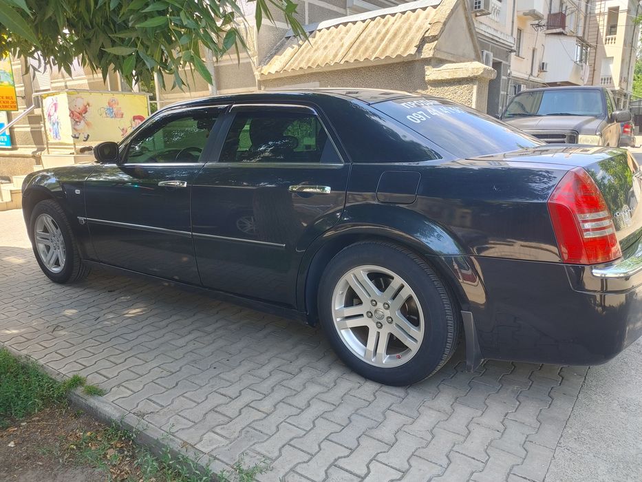 Срочно Крайслер 300с