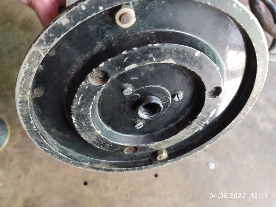 Теодоліт 2Т30П

Б/в