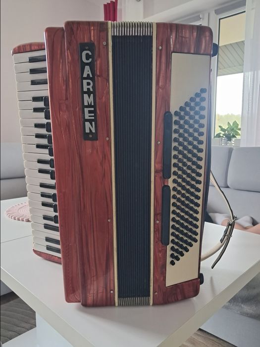 Sprzedam Akordeon Carmen