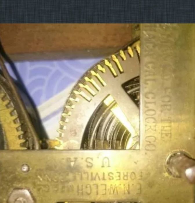 Mechanism from around 1900 of an Ithaca clock, a highly renowned brand