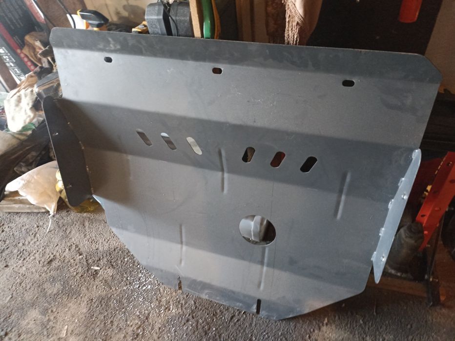 Продам захист підлогу двигуна та КПП Рено Майстер 2009 р.в. новий