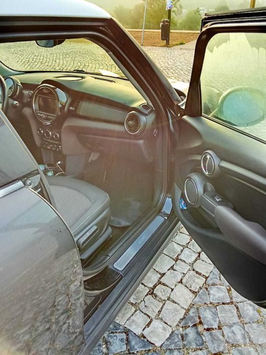 Mini Cooper D 2018524404801710346249