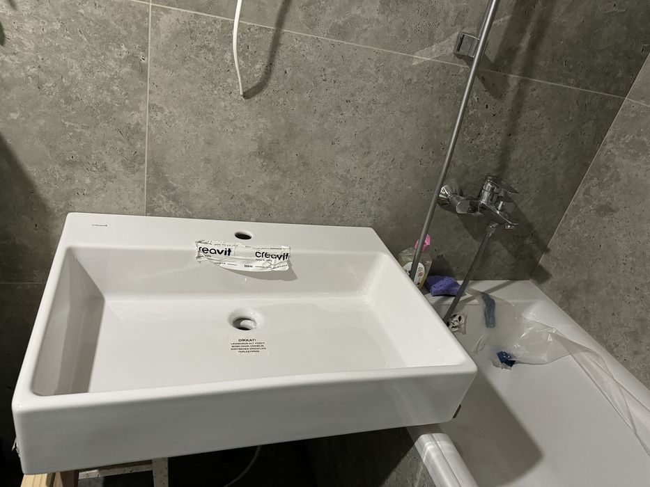 Creavit Next Раковина NX 270.00000 70 См