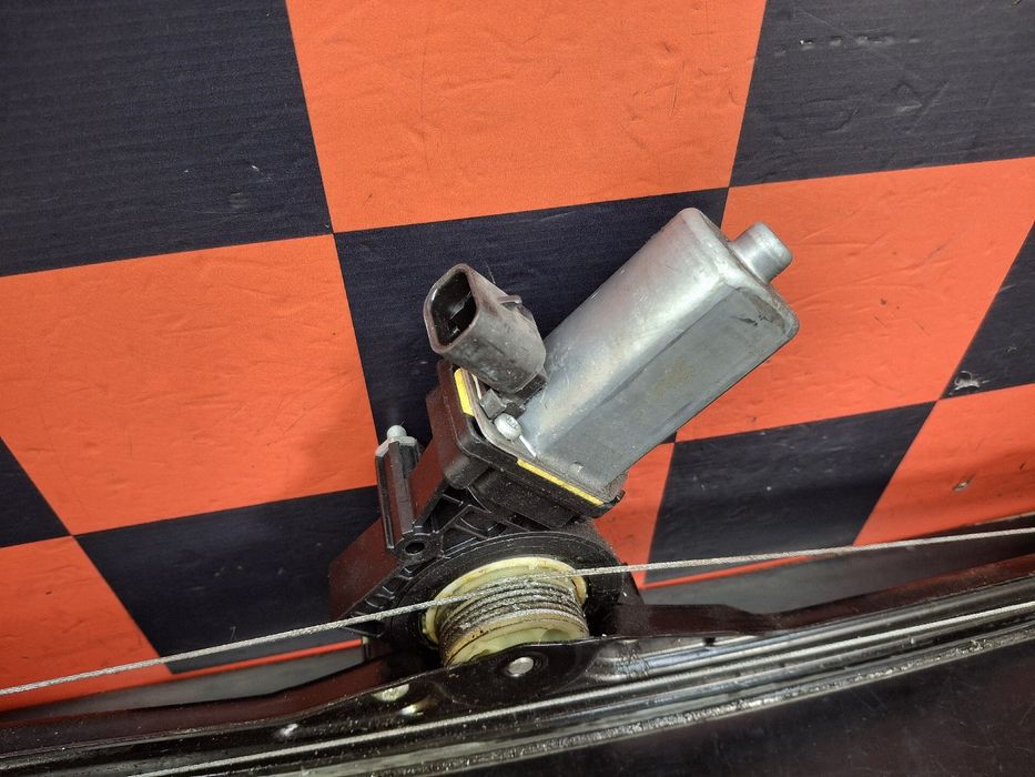 Elevador vidros frente esquerdo IVECO Daily VI