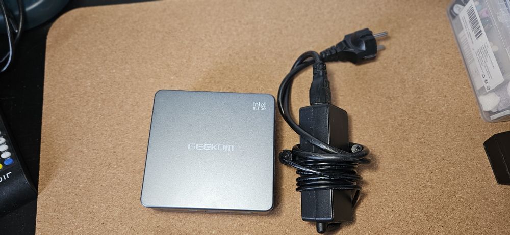 Mini PC IT11 i5 GEEKOM Win 11 Pro com Intel Iris Xe Grafik i5 Mini com