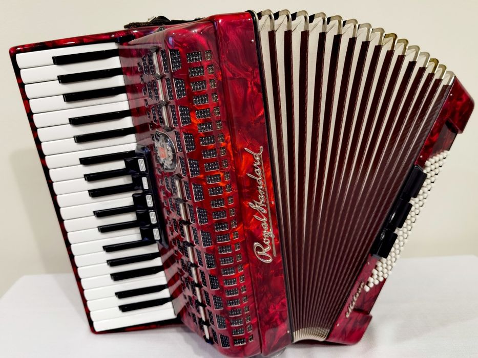 Weltmeister Royal Standard Meteor 96 basów akordeon