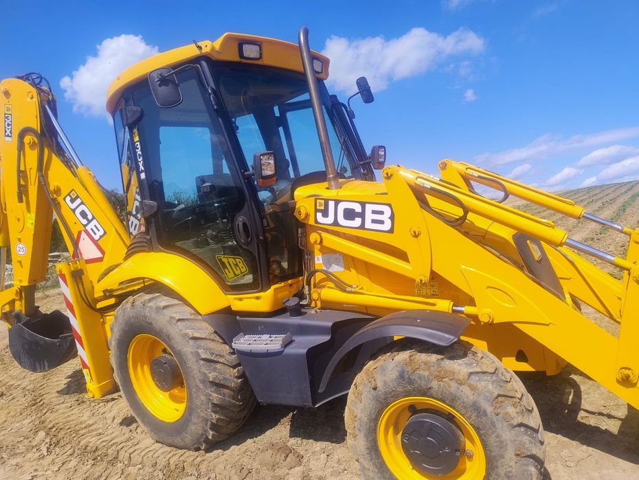 Koparko-ładowarka JCB 3CX