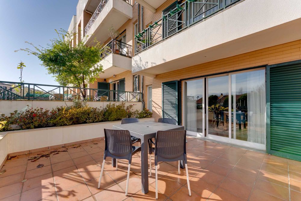 T3 com terraço Quinta das Luzes