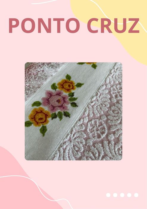 Jogo de toalhas bordadas em Ponto Cruz