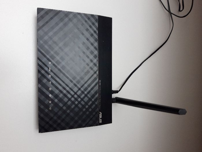 Router Asus DSL N10
