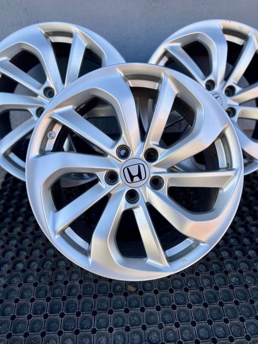 Диски 5/114.3 R18 Honda, Akura