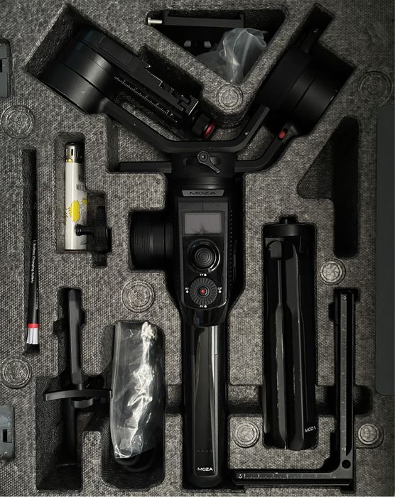 ZESTAW - Blackmagic pocket 4k / Sigma 58mm f1.4 + Akcesoria