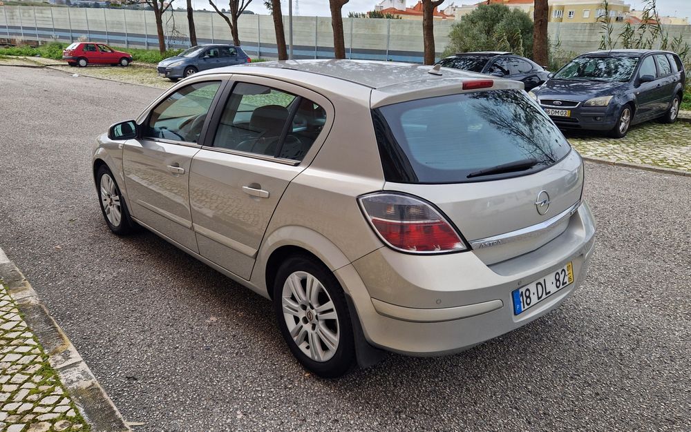 Opel Astra 1.7 CDTi Edition | Apenas 195.000 KM