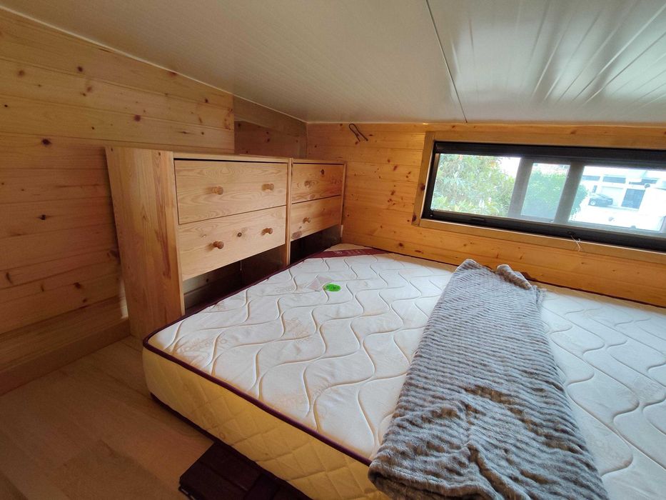Tiny House on Wheels / Casa de Madeira Móvel com trailer
