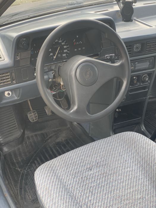 Opel Kadett 1990 VIN W0L000035L2525182 фото оголошення 11 з 15