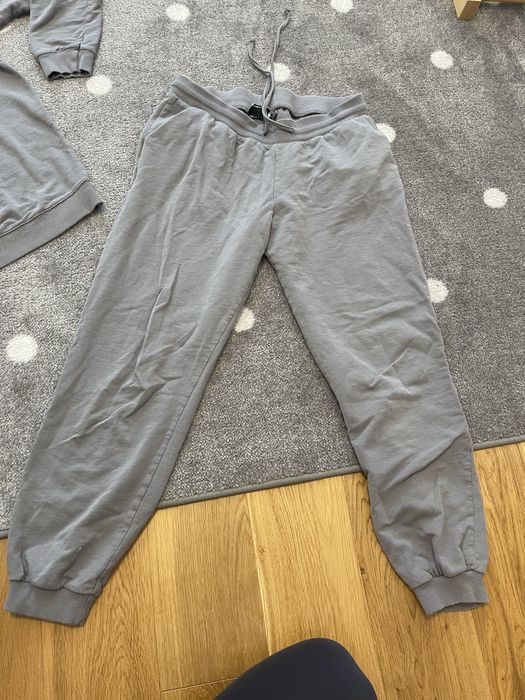 Ciążowy dres ASOS 38