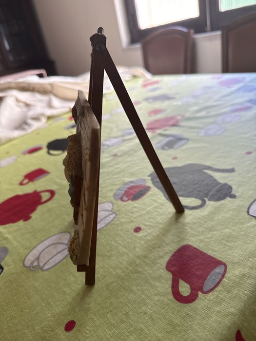 Quadrozinho decorativo ouriços em cavalete de madeira