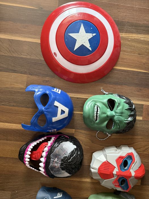 Маски супер героів marvel халк , америка